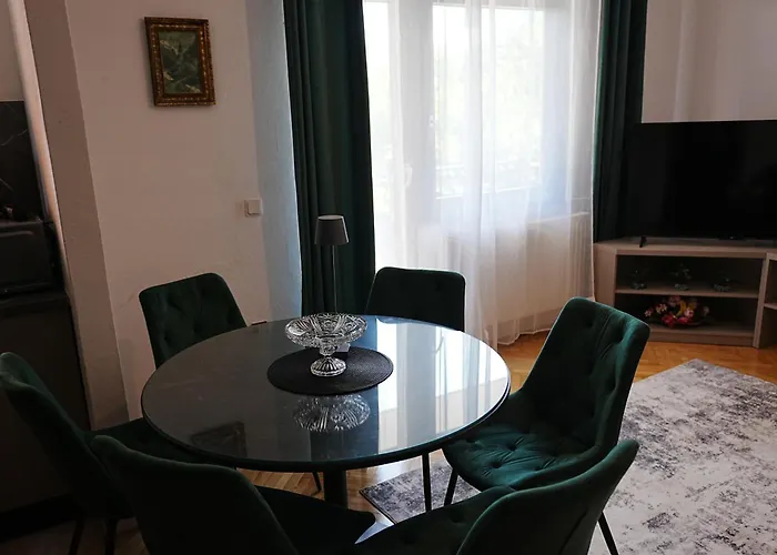 Deni Daire Kastela